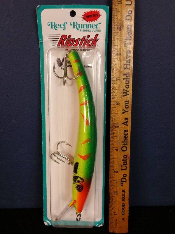 lot 89 image: Reef Runner Ripstick