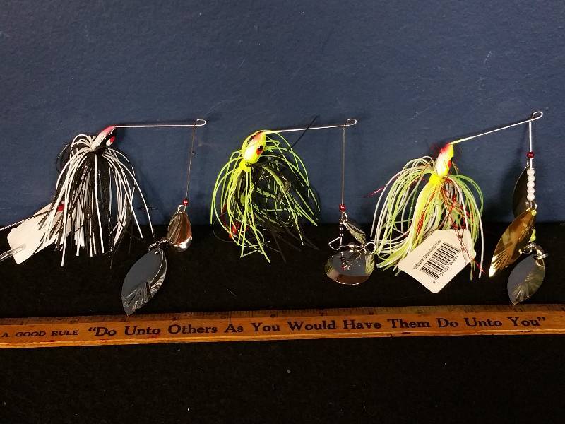 lot 105 image: Spinner Bait