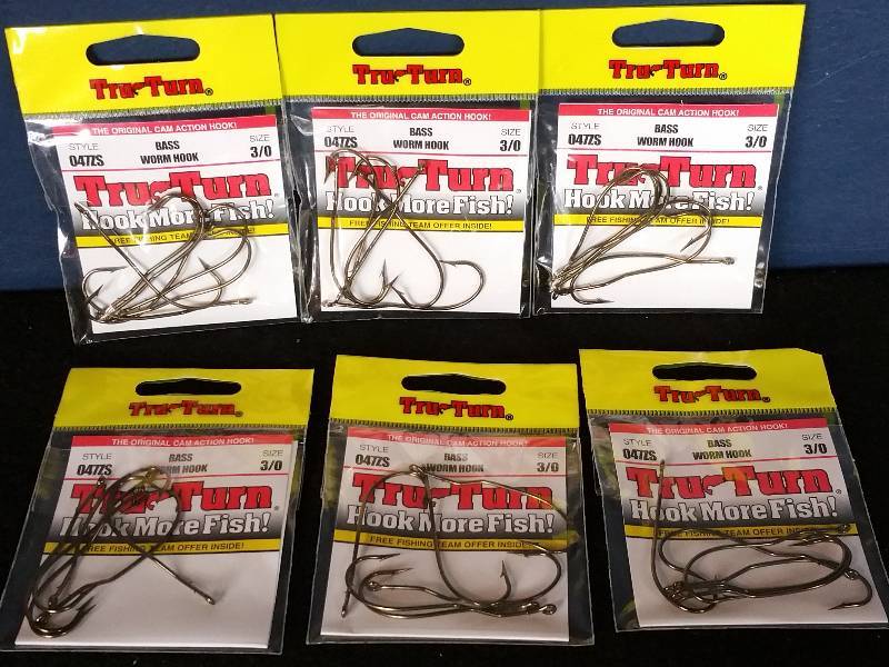 lot 135 image: Tru-Turn (30 ) Hooks