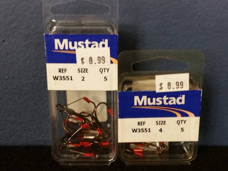 lot 151 image: Mustad WeedLless Treble 2-4 Hooks