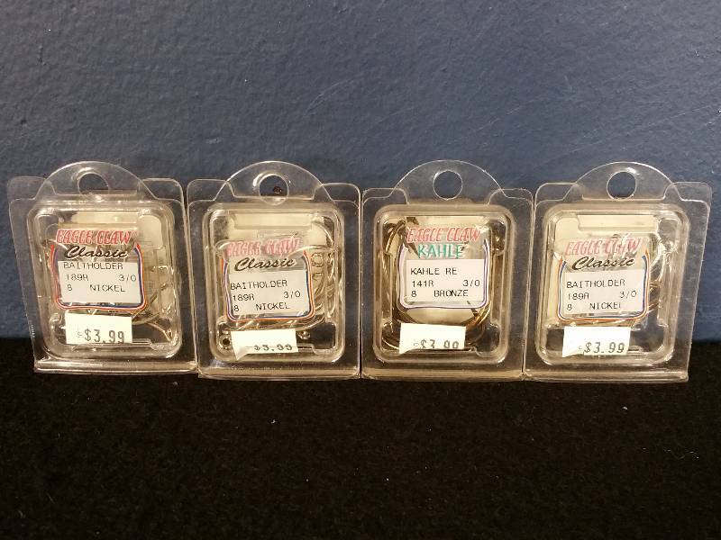 lot 157 image: Eagle Claw bait holder (03) Hooks