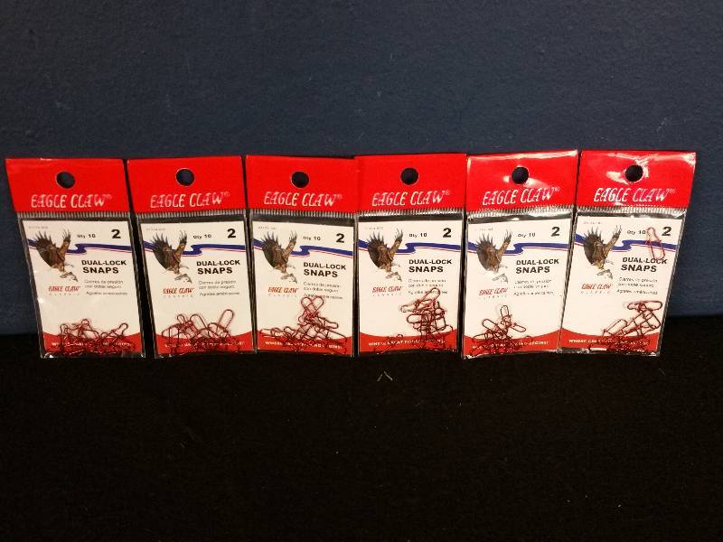 lot 215 image: Eagle Claw Dual-Lock Snaps