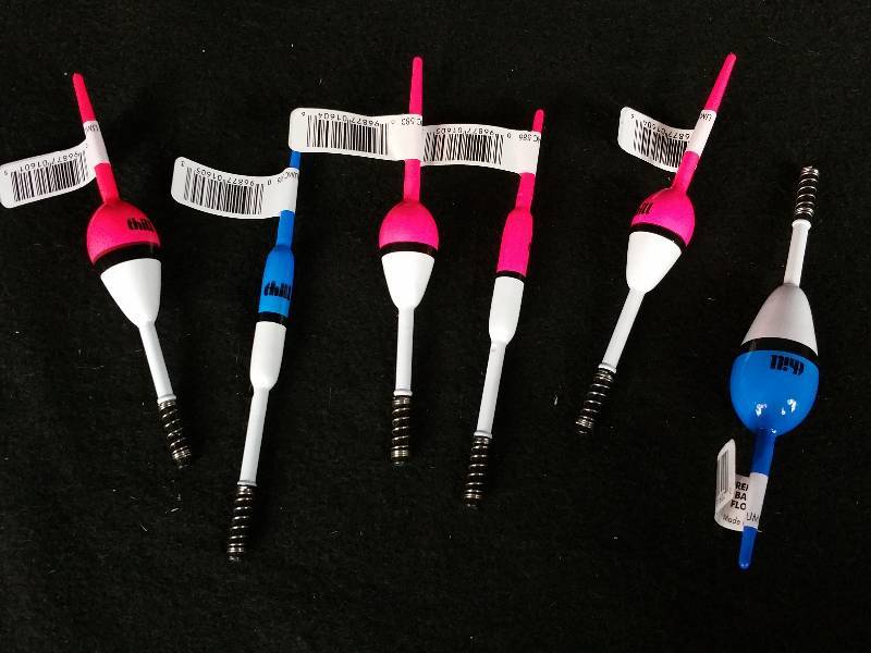 lot 320 image: Group of (6) Premium Bubbl Gum Balsa Bobbers