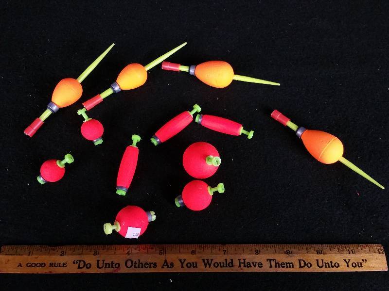 lot 339 image: Group of (12) Variety Weighted Bobbers