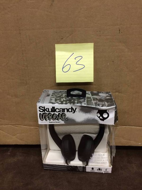 lot 63 image: Skullcandy Uproar Headphones