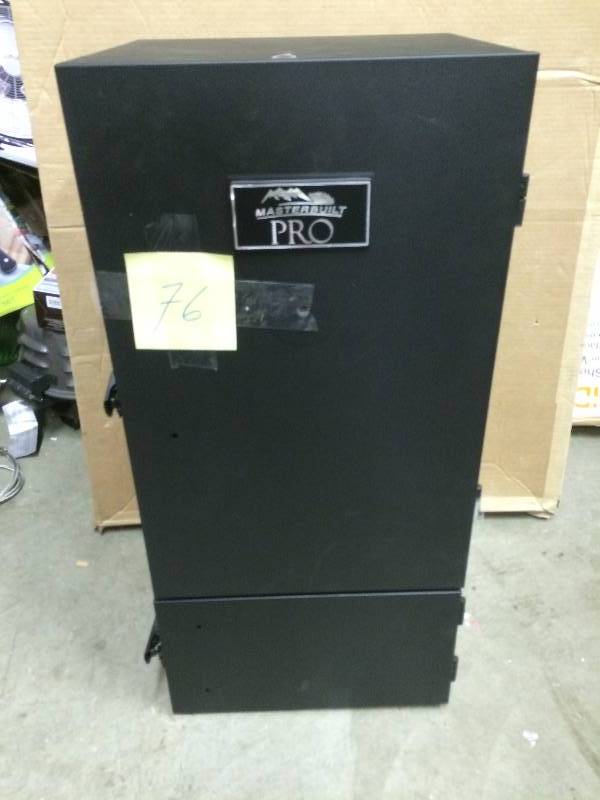 lot 76 image: Masterbuilt Pro Smoker