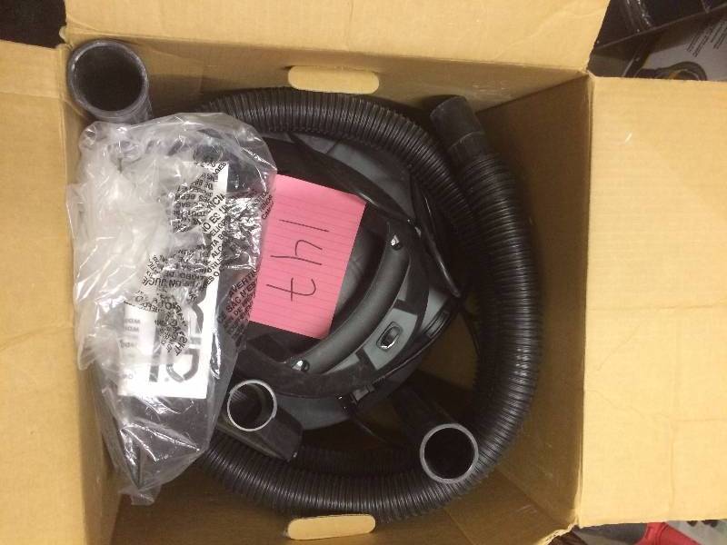 lot 147 image: Ridgid WD0670 WeDry Vac Tested in like new condition