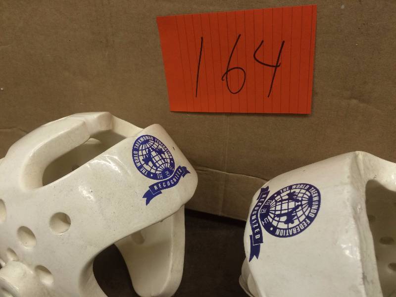 lot 164 image: Taekwondo federation  headgear - set of 3