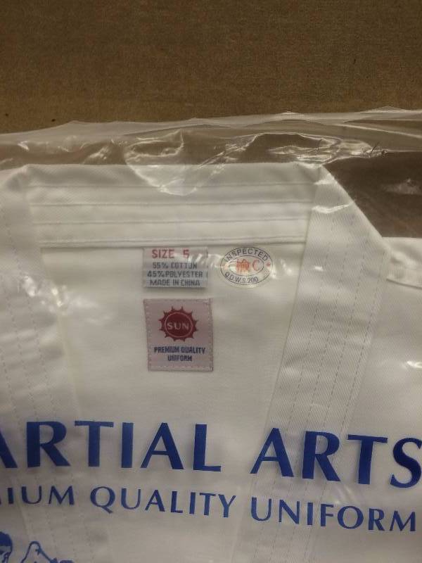 lot 165 image: Martial Arts Premium Quality Uniform - Size 5 - (510 - 190 lbs) New