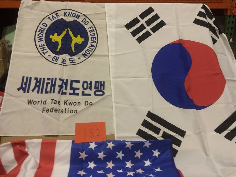 lot 182 image: Lot of Taekwondo symbol Flags (KoreanUSA Taekwondo Flags) New