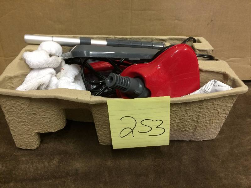 lot 253 image: Versa Steam Mop Used tested works