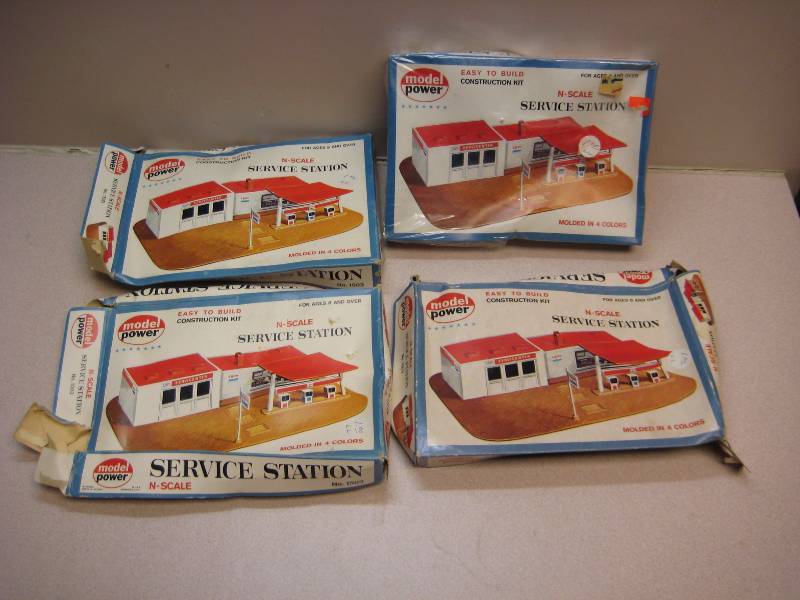 Model Service Station Sets
