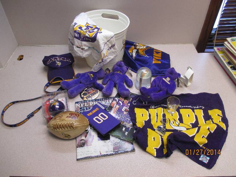 Lot Of Minnesota Vikings Items