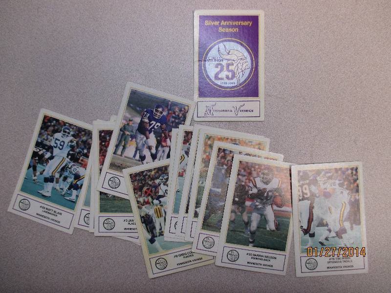 Lot Of 1980s Minnesota Vikings Police Cards