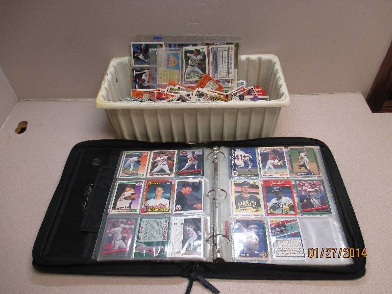 Lot Of Mixed Baseball Cards