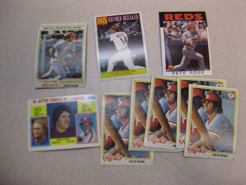 Lot Of Pete Rose Baseball Cards