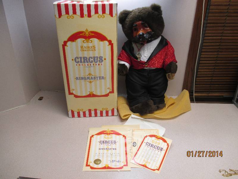 Raikes Circus Bear, Ringmaster