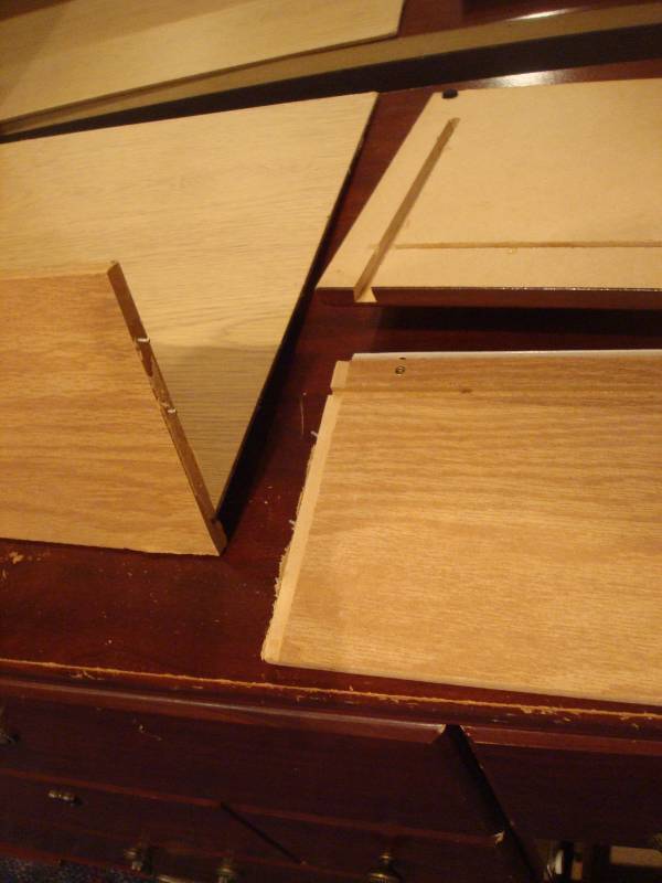 Dresser With Mirror, Has DAMAGE, Broken Drawer, Might Be Possibly Repairable