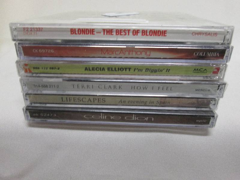 Lot of 6 unopened music CDs variou...