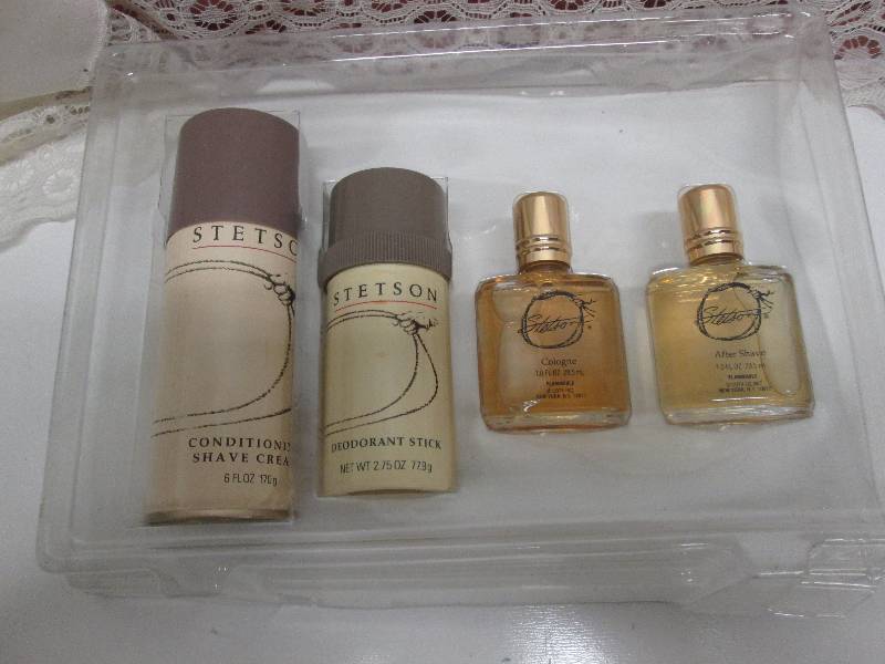 Stetson Mens Cologne Set...