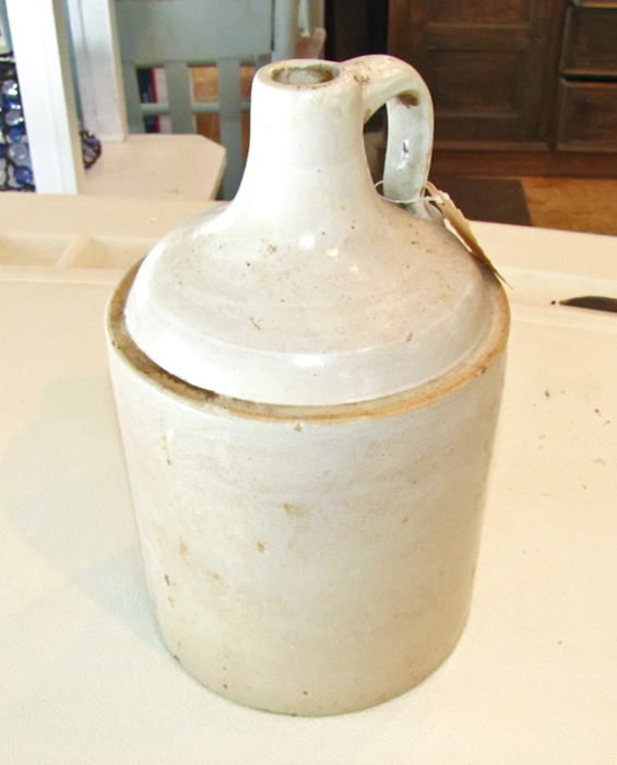 lot 104 image: Red Wing Stoneware bottom marked jug