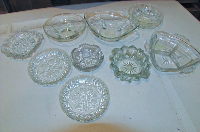 lot 124 image: several pressed glass decorative serving items