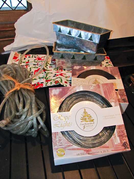 lot 140 image: Christmas rope lights and more