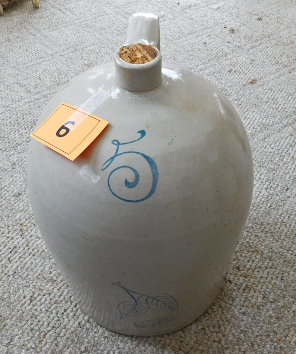 lot 6 image: Red Wing Vintage 5 gallon beehive jug