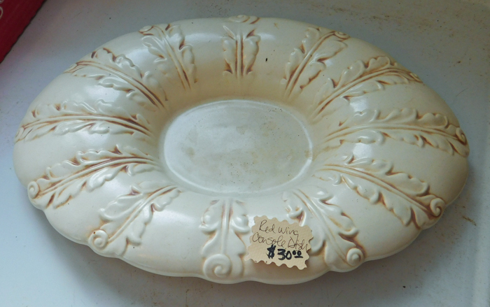 lot 56 image: Red Wing console bowl platter 526