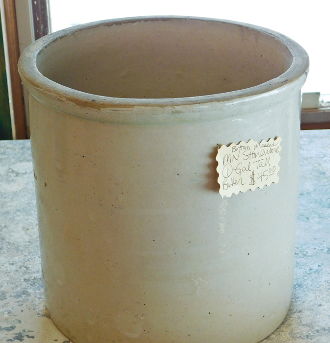 lot 81 image: 1 gal. Stoneware Crock
