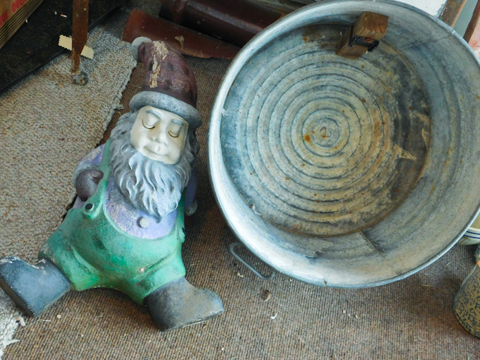 lot 91 image: Garden gnome and a galvanized tub