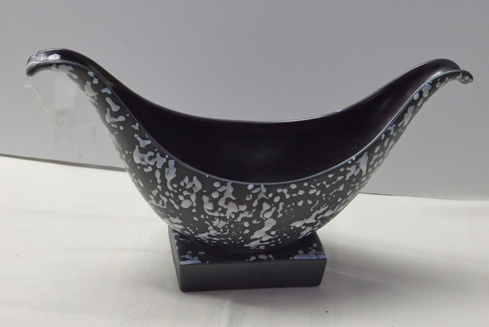 lot 206 image: Red Wing  Pottery Vintage  vase 2310