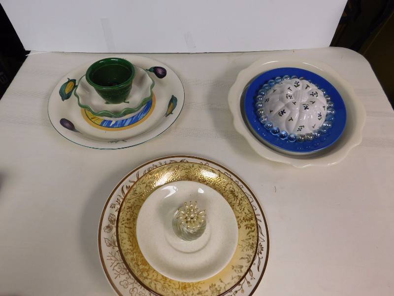 lot 151 image: 3 sets of Glass and plate garden art sun catchers