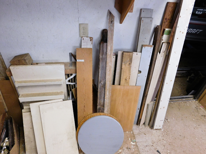 lot 259 image: project wood trim shelving rounds and more all one money
