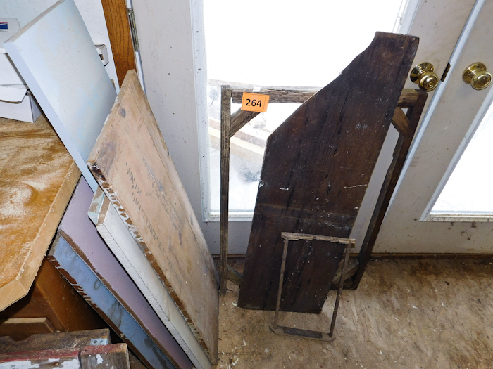 lot 264 image: vintage wood and painted shelving boards for projects