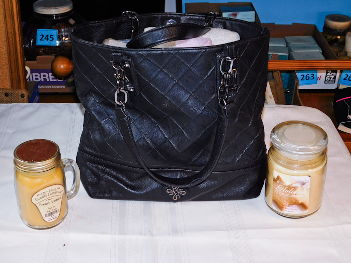 lot 282 image: Vera Wang black  purse and candles please see photos and inspect