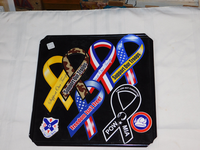 lot 310 image: Magnets, support our troops