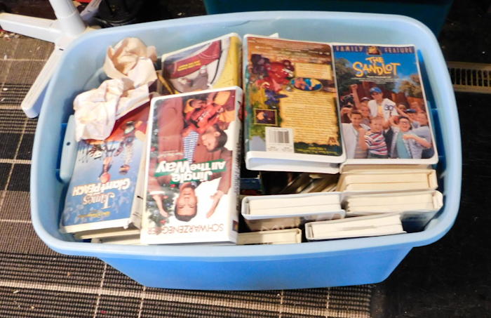lot 317 image: Large lot of VHS movies
