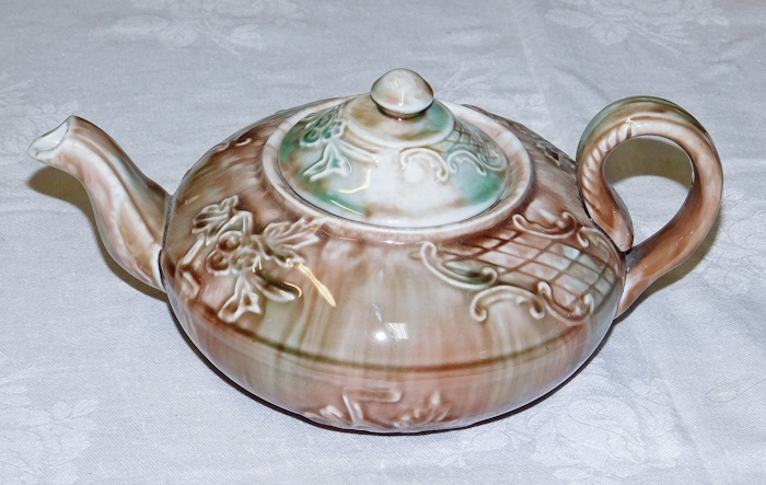 lot 32 image: colorful oriental motif teapot