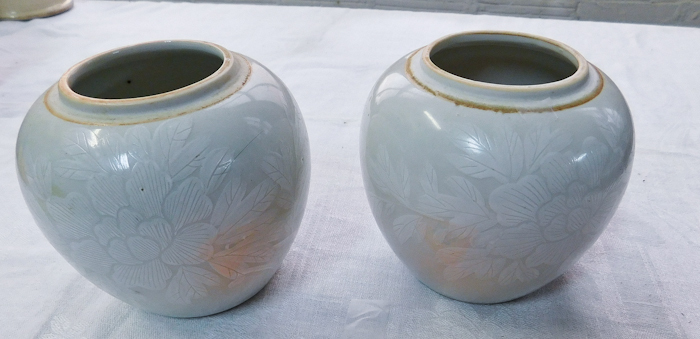 lot 43 image: pair of vases Fujita Kutani made in Japan