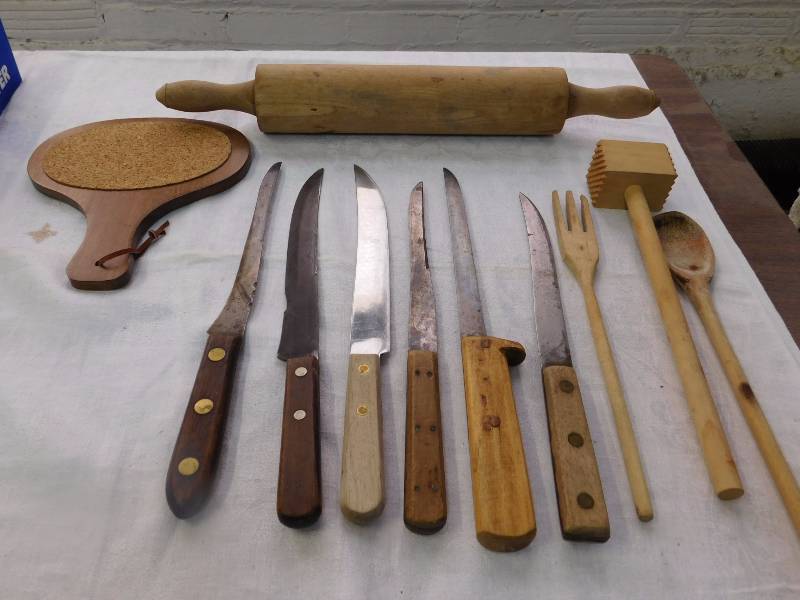 lot 86 image: large lot of vintage wooden kitchen tools and many vintage knives