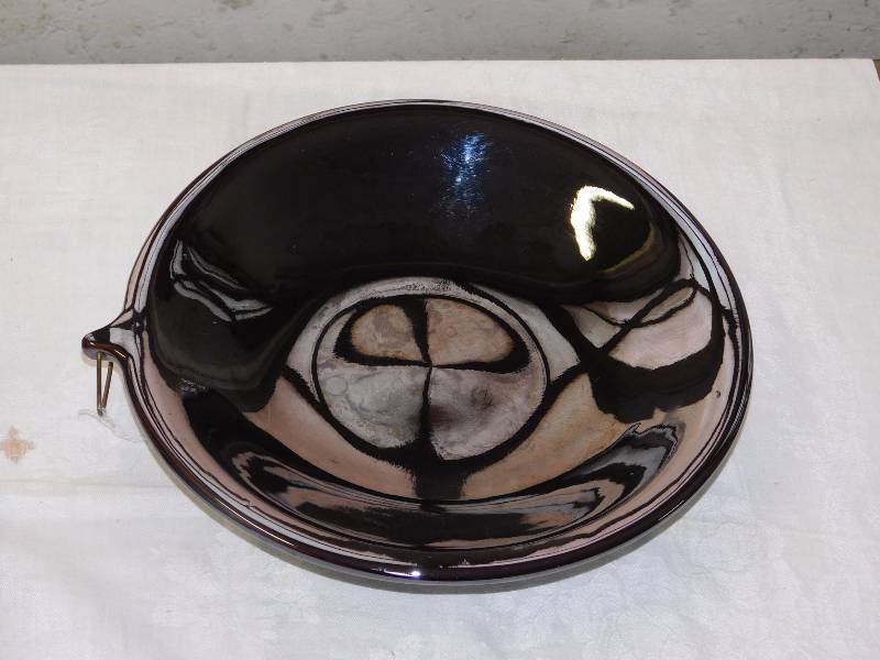lot 93 image: Genuine Rockingham cookserve by Tackett