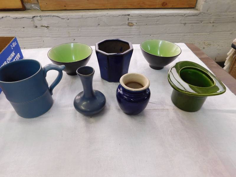 lot 156 image: This lot is an interesting group of decor and serving items