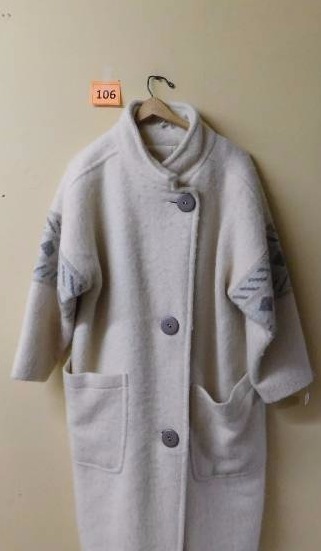 lot 106 image: Alafoss Of Iceland Icelandic wool coat size medium