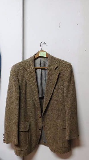 lot 124 image: Mens Irish tweed Donegal Jacket approx 42R
