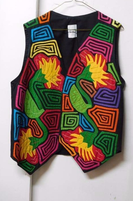 lot 129 image: Canvas 60% cotton made in Panama vest