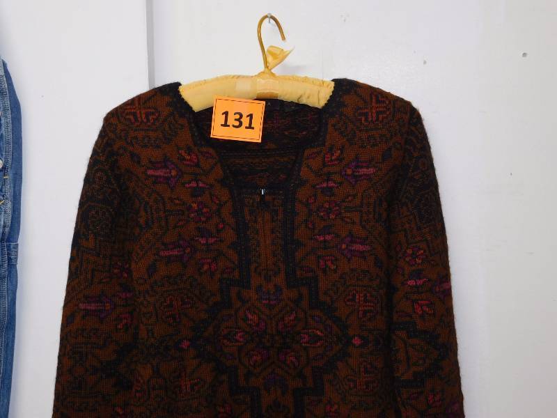 lot 131 image: Alpaca wool vest from Bolivia by Dakota brand womens sz med