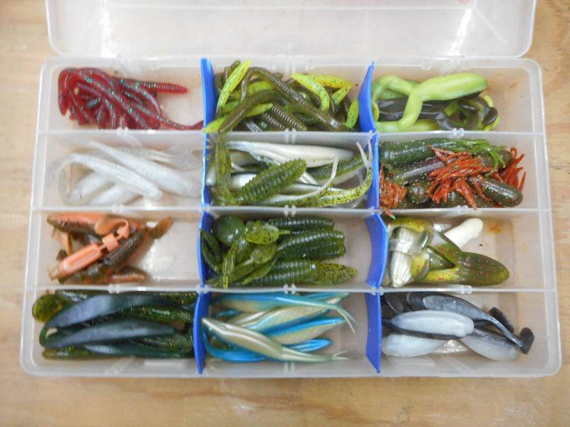 lot 81 image: Rapala Box Full Of Asorted Rubber B...