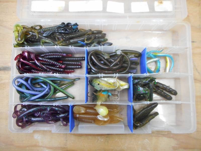 lot 82 image: Rapala Box Full Of Asorted Rubber B...