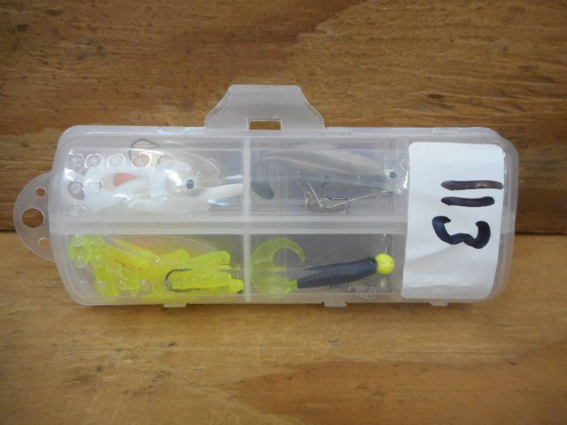 lot 113 image: New Folding Tackle Wallet Set ...